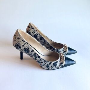 Coach Bowery Cream Black Animal Print Leather Cap Toe Point Toe Heels size 8.5